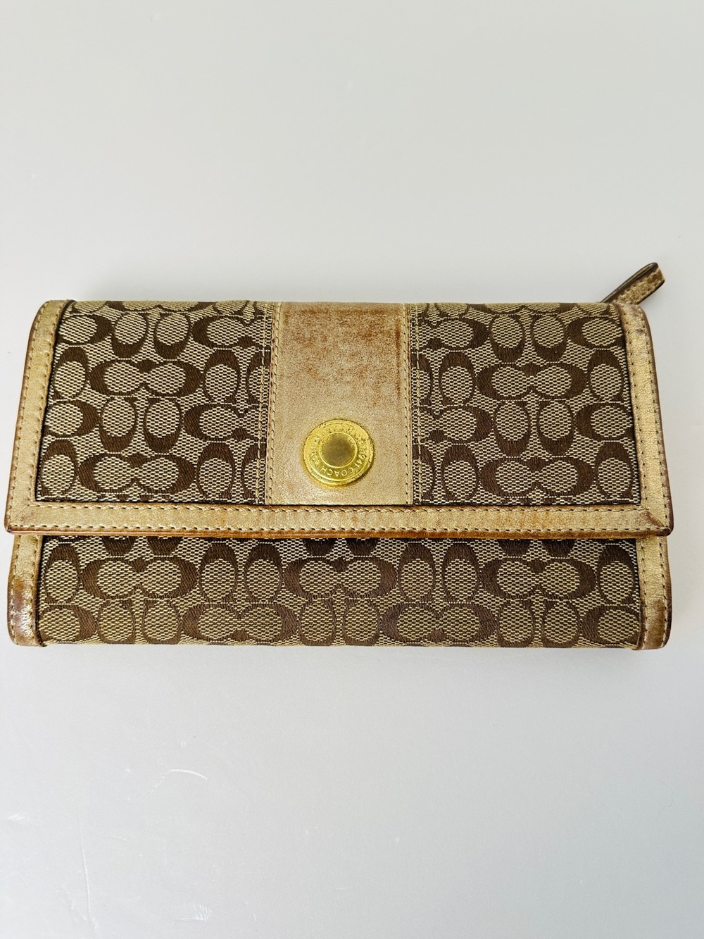 Coach Vintage Signature C Metallic Gold Leather Envelope Wallet Plaid Lining